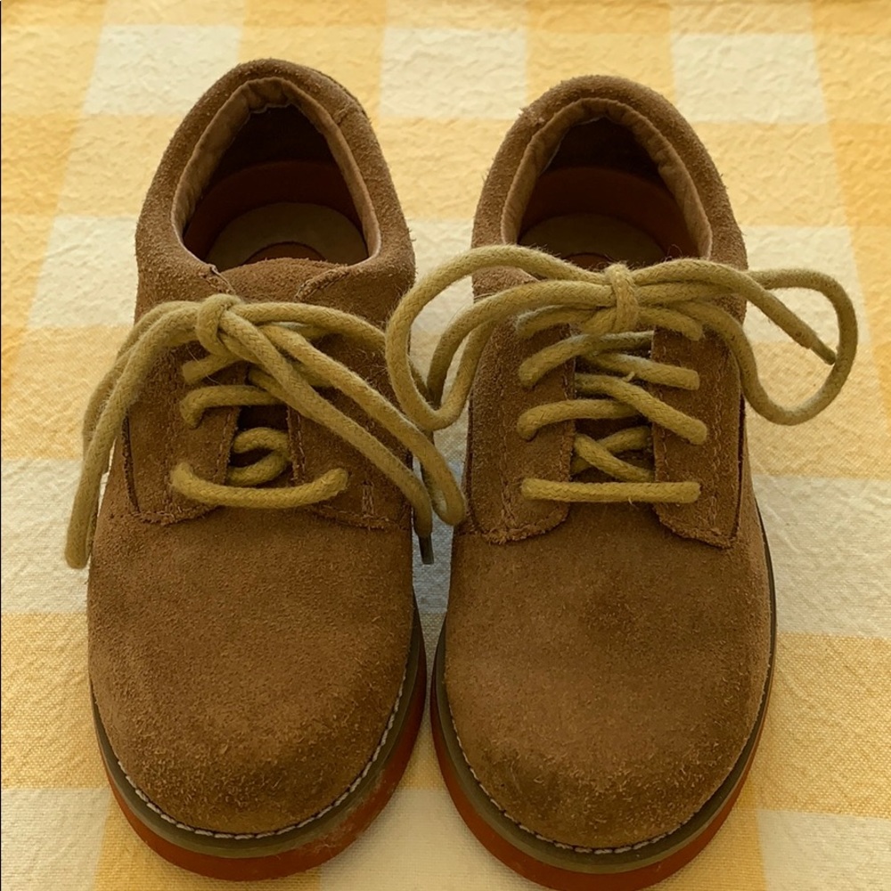 Jumping Jacks Buck Shoes